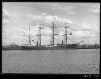 Image of MOSHULA alongside wharf.