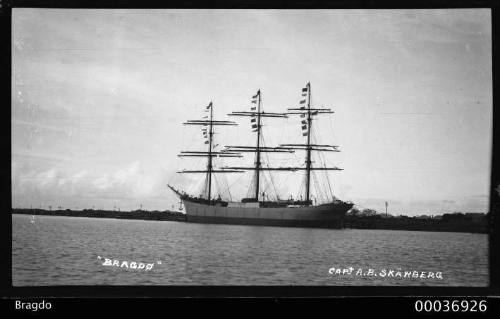 BRAGDO 3 mast fully rigged ship.