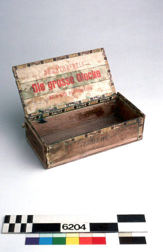Die Grosse Glocke cigar box, part of a collection of material relating to the immigration of Mr and Mrs Szuch to Australia