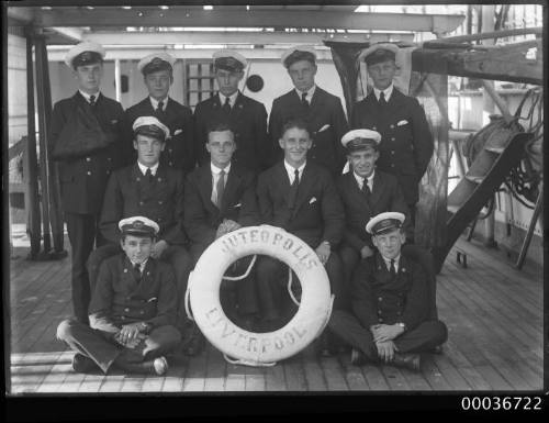 Ship's apprentices on deck of JUTEOPOLIS.