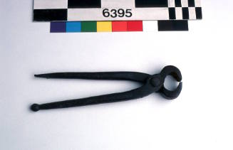 Pincers, used in boat building by James Lee