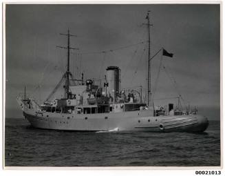 Naval vessel possibly the HMAS KANGAROO or HMAS KARANGI