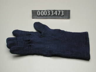 Right hand thermal glove from BLACKMORES FIRST LADY