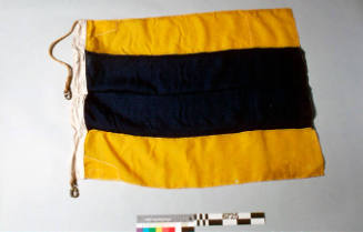 Signal flag from the tug ILUKA, D