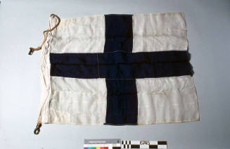 Signal flag from the tug ILUKA, X