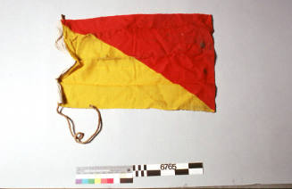 Signal flag from the tug ILUKA, O