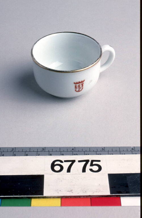 Lloyd Triestino white demitasse cup with gilt rim