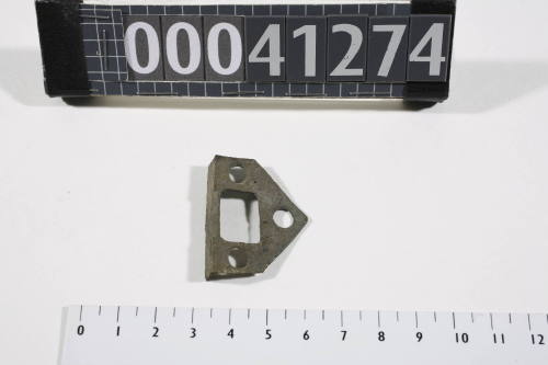Arrow-shaped metal door lock striker plate