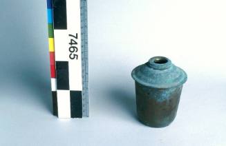 Weighted base for gimble oil lamp.