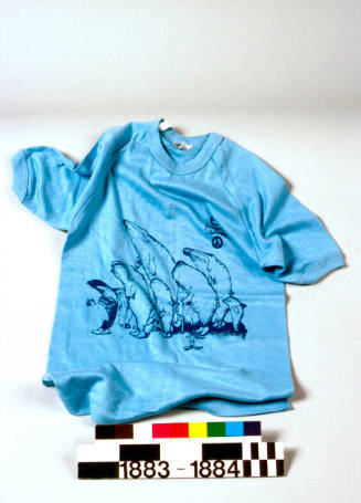 Anti whaling t-shirt : Greenpeace Australia