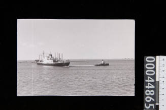 BAYERNSTEIN and a tugboat in Aden Harbour, Yemen