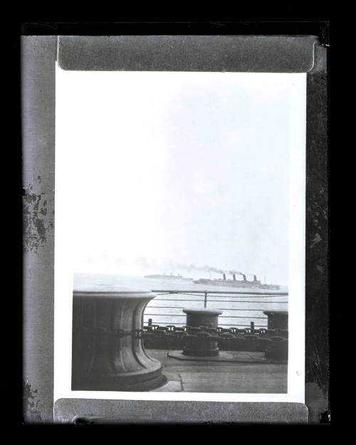 Troopships QUEEN MARY and AQUITANIA in convoy