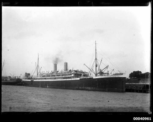 Orient Line SS OMAR (ex KONINGIN LUISE) at Orient Wharf, East Circular Quay