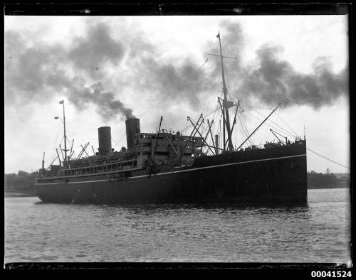 CHITRAL arriving in Circular Quay from Pyrmont on Thursday 25 August 1932