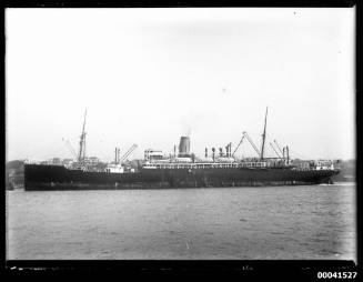 SS LARGS BAY of Adelaide arriving from London via Portsmouth Monday morning 10 December 1923