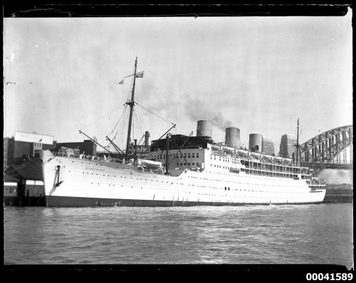 STRATHAIRD at No 4 Circular Quay on Saturday 31 December 1932