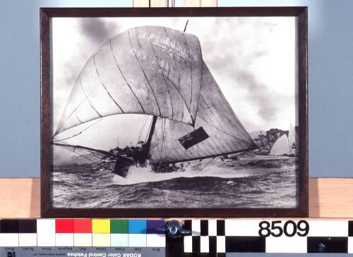 18-footer BRITANNIA sailing downwind