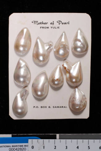 Teardrop shaped cultured blister pearls