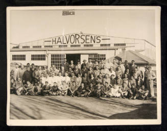 Lars Halvorsen Sons' staff at the Ryde shipyard