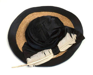 Women's straw sun hat