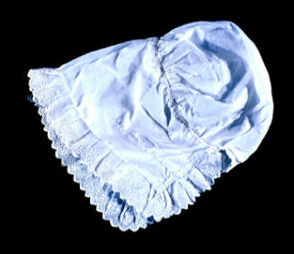 Child's cotton bonnet