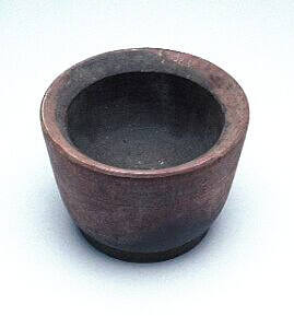 Wooden mortar, similar to those used on TU DO