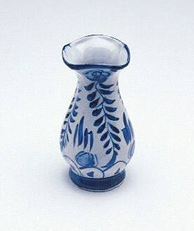 Vase, similar to those taken on TU DO