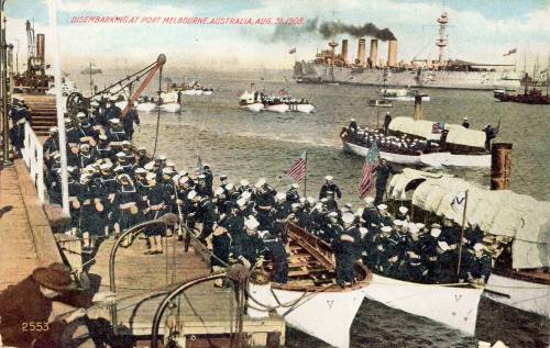 American soldiers disembarking at Port Melbourne