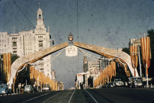 Boomerang arch over street decoration slide