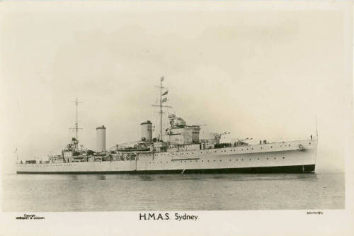 HMAS SYDNEY (II) at sea