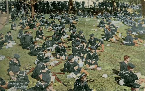 Lunching on the Domain after the parade at Sydney