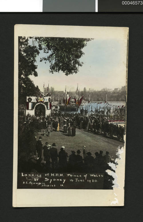 The Prince of Wales landing at Sydney