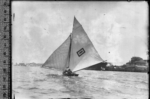 12-foot skiff MEMORY sailing on Sydney Harbour