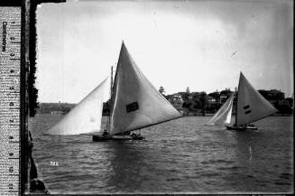 18-footers AUSTRALIA and HC PRESS II on Sydney Harbour