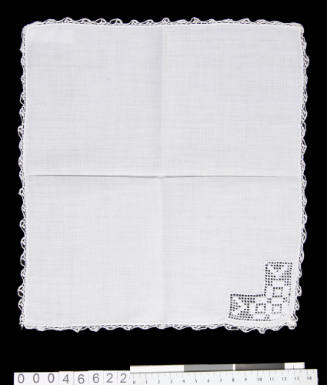 Handknotted lace edge handkerchief
