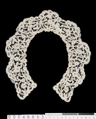 Rosaline bobbin lace collar