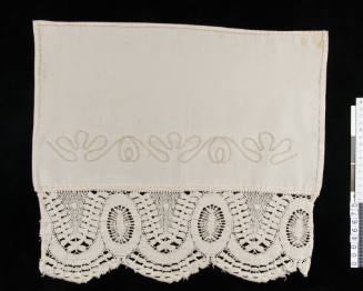 Antimacassar with lace and embroidery