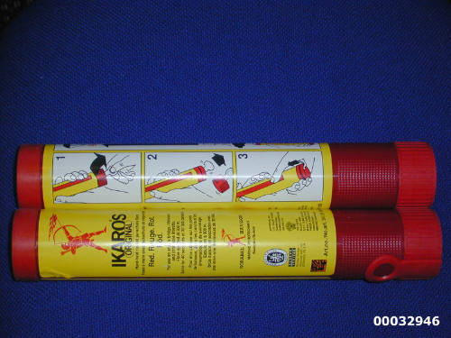 Ikarus original hand-held rocket parachute flare