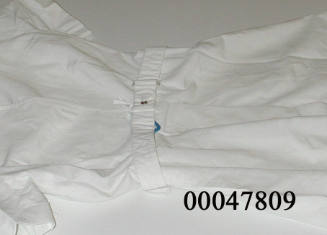 WRAN belt with white plastic buckle