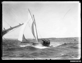 18-footer sailing on Sydney Harbour