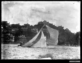 18-footer AVALON close to a capsize off Point Piper, Sydney Harbour