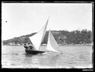 6-footer sailing on Sydney Harbour