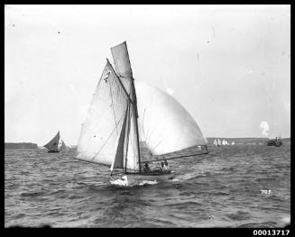 24 foot centreboarder SNOWDROP leads the field from South Head, Sydney Harbour