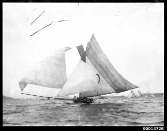 18-foot skiff GLORIA on Sydney Harbour