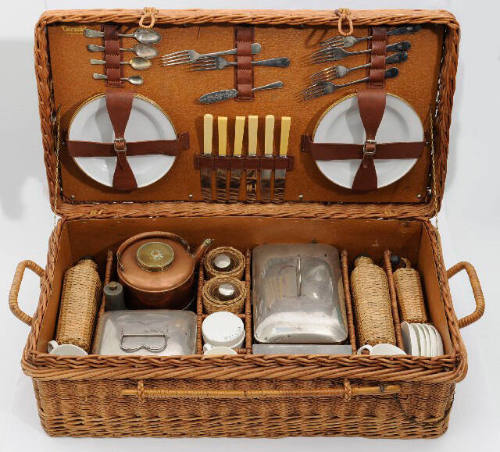 Coracle wicker suitcase picnic set