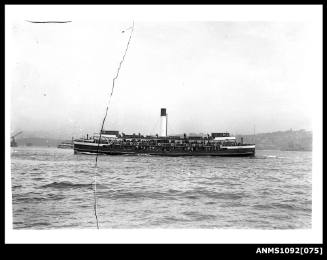 Ferry BARAGOOLA underway on Sydney Harbour near Milsons Point