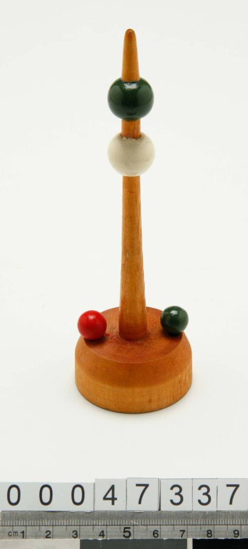 Stand with a green and white ball from navigational lights and buoys examination kit 00047331