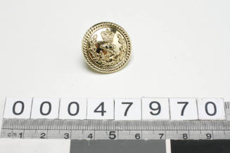 RAN officer's uniform button with manufacturer GAUNT B'HAM inscribed verso