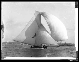 18-foot skiff sailing on Sydney Harbour