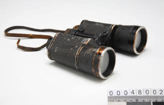 Binoculars presented to the Lord Mayor of Sydney by Captain J A Collins of HMAS SYDNEY (II)